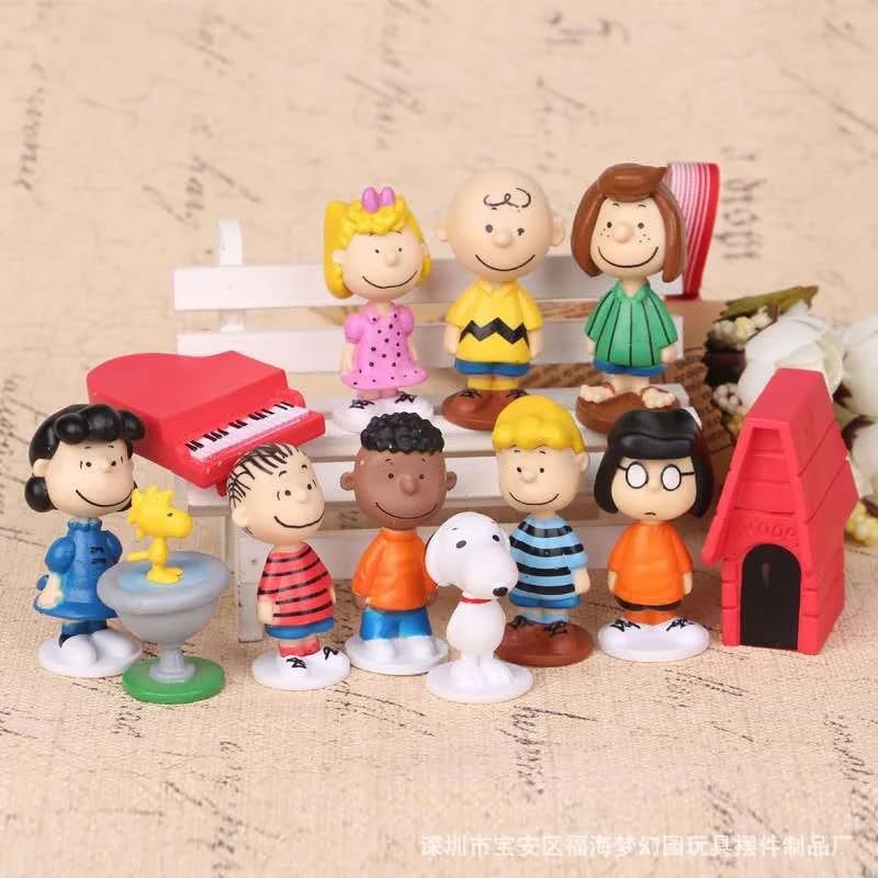 Set de 12 Mini Figuras Snoopy Charlie Lucy - Clásicos